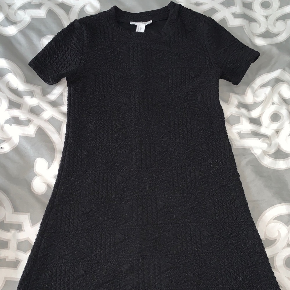Forever 21 Stretch Black Dress W/ Pattern